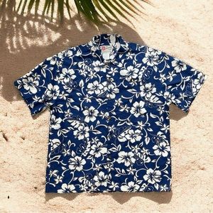 The Hawaiian Original Hilo Hatties Shirt Size XL Coconut Buttons Hibiscus Luau
